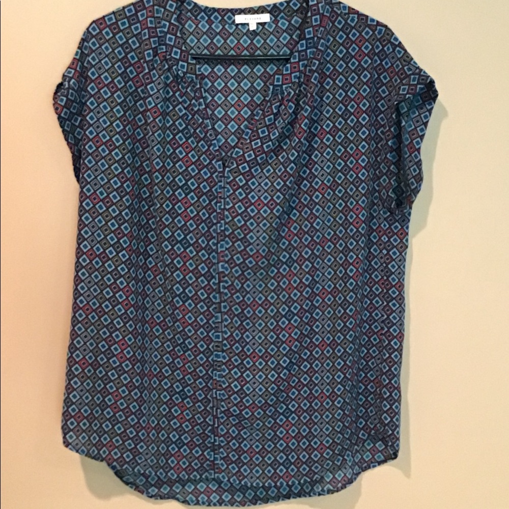 Blue and pink diamonds pattern blouse